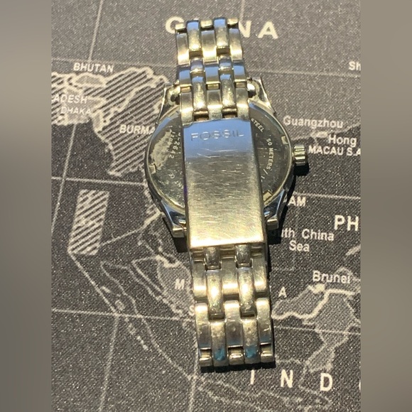 Fossil Watch - Picture 7 of 8